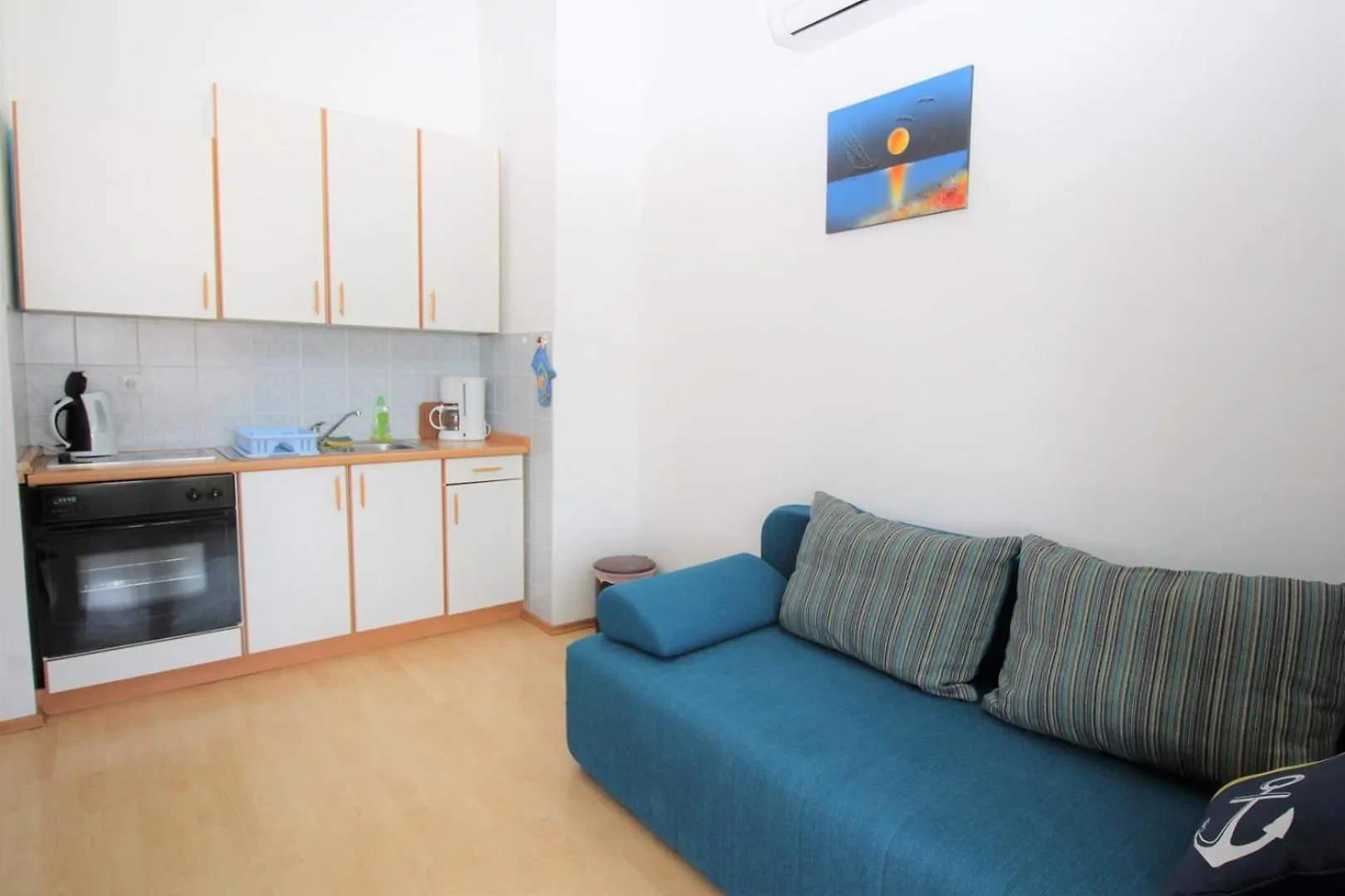 Apartment Krznaric Beach Baska  Croatia